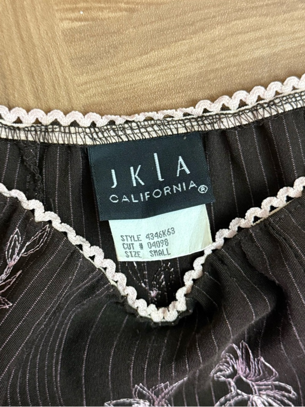 Brown Floral Embroidered Skirt size Small - Picture 2 of 4